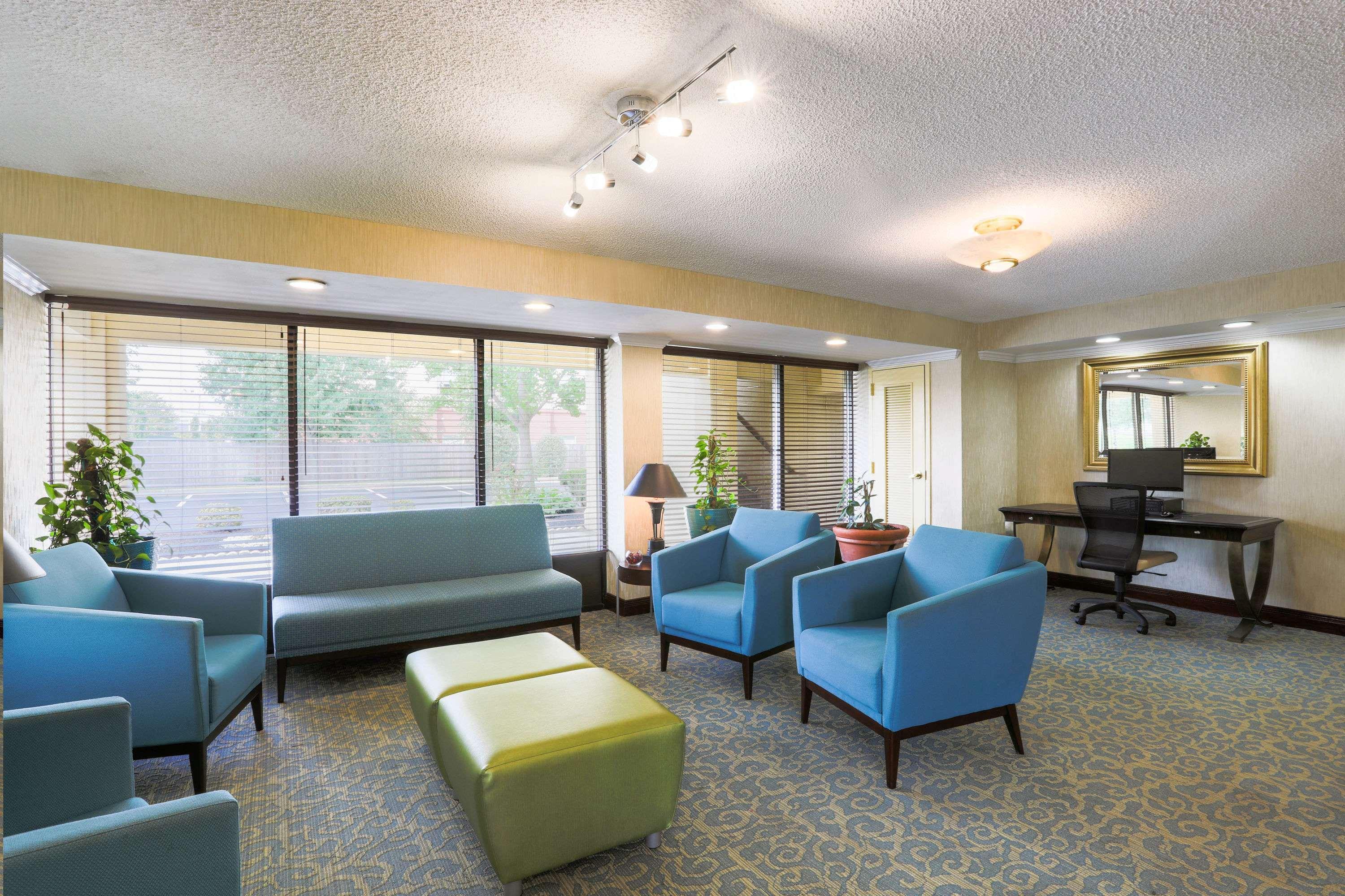 Days Inn By Wyndham Newark Wilmington Dış mekan fotoğraf